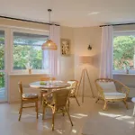 Apartment In Patio