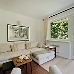 Apartment In Patio