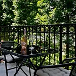 In Patio דירה *