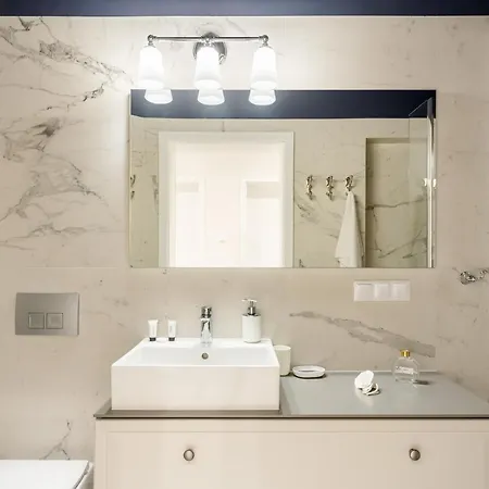 アパート In Patio ユラタ